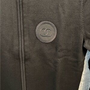 Chanel Black Knit Zip-Up Sweater with CC Logo – Size S